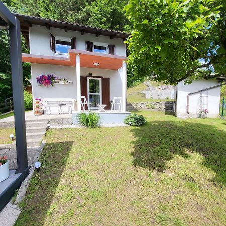 Cosy Cottage With Views Near Kobarid Exterior foto